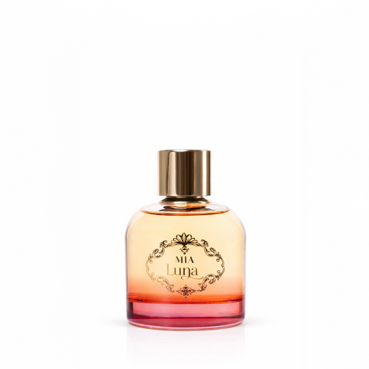 MIA LUNA